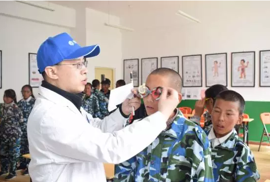 第四季"明眸格?；?quot;拾夢啟航 送光明更送陽光生活