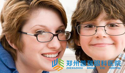 高度近視遺傳嗎？做手術(shù)安心嗎？