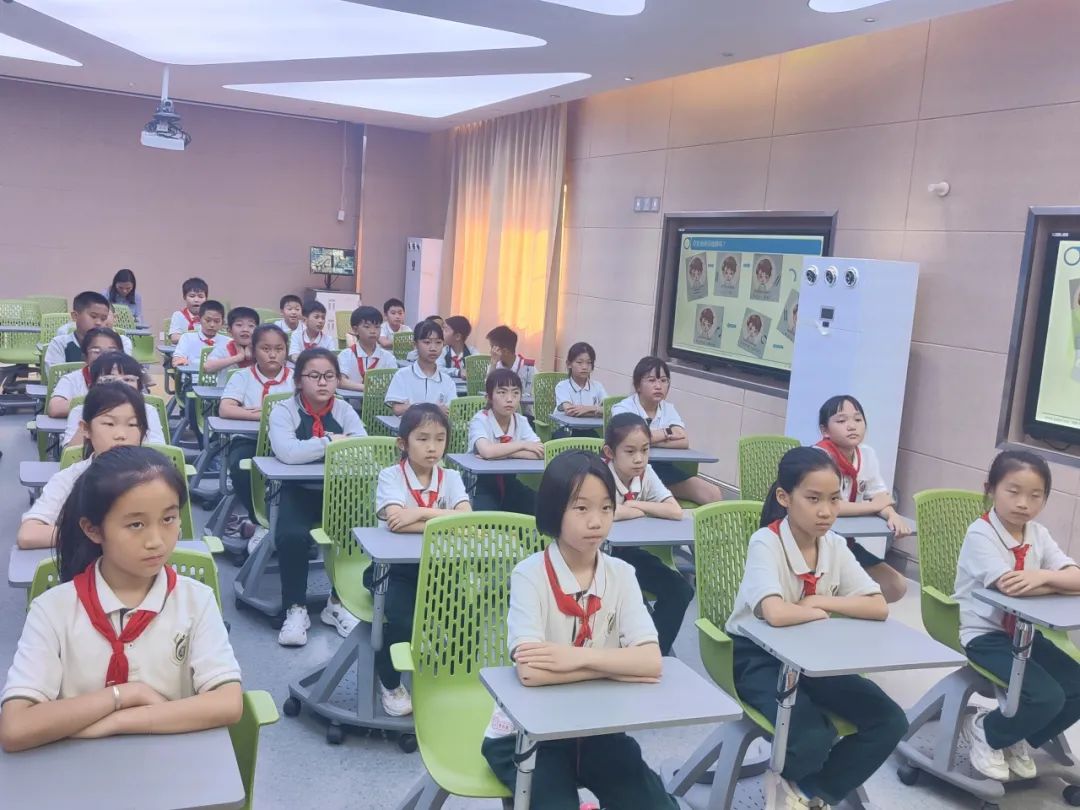 開展愛眼科普進校園活動，共筑青少年眼健康防護墻！